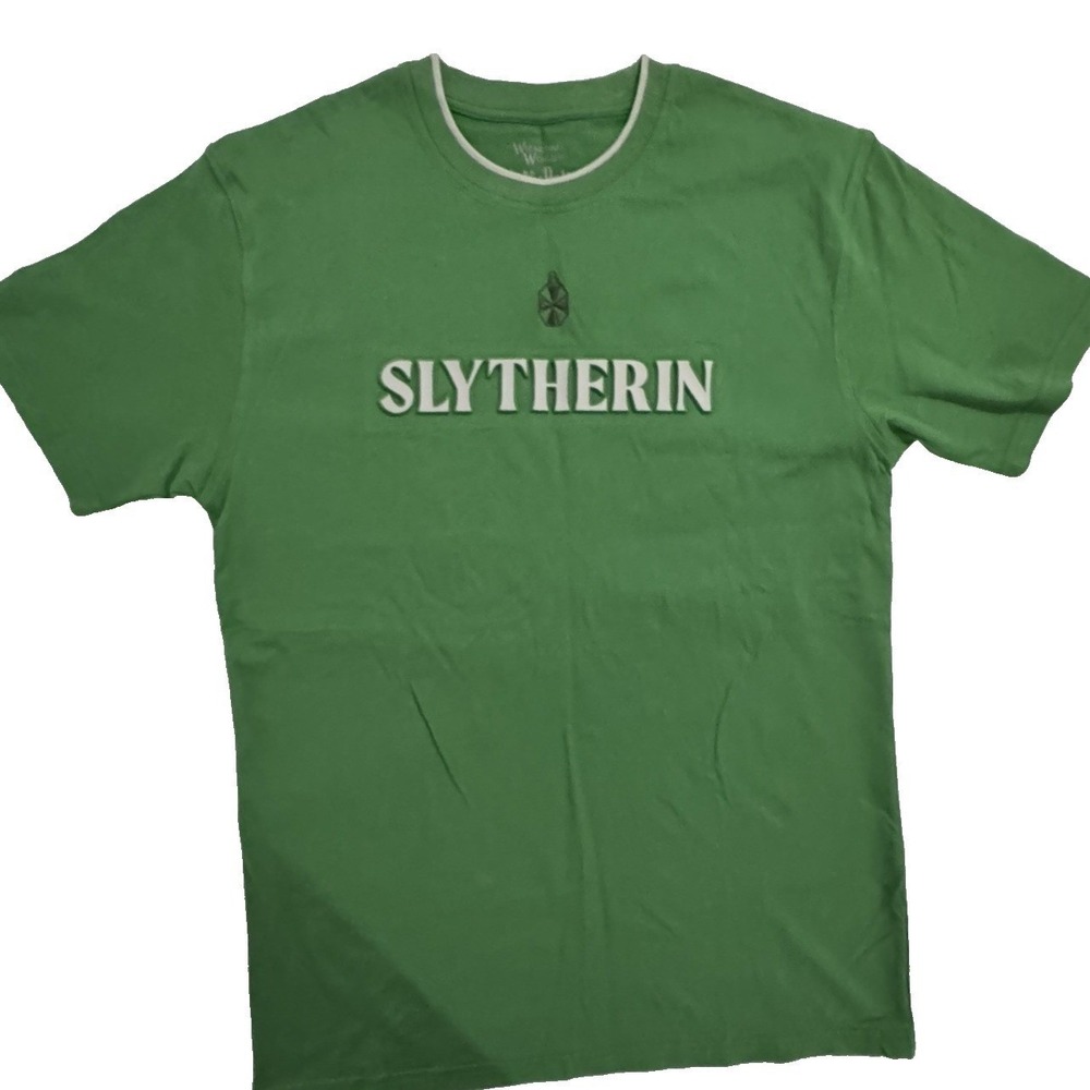 SLYTHERIN 3-D Raised Premium Letters T-shirt Medium Embroidery Universal Studios